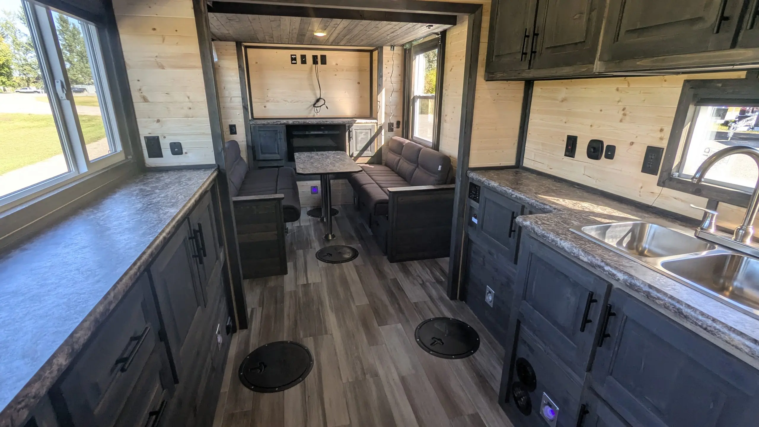 2026 Ice Castle 8×31 Stub American Dream RV Edition