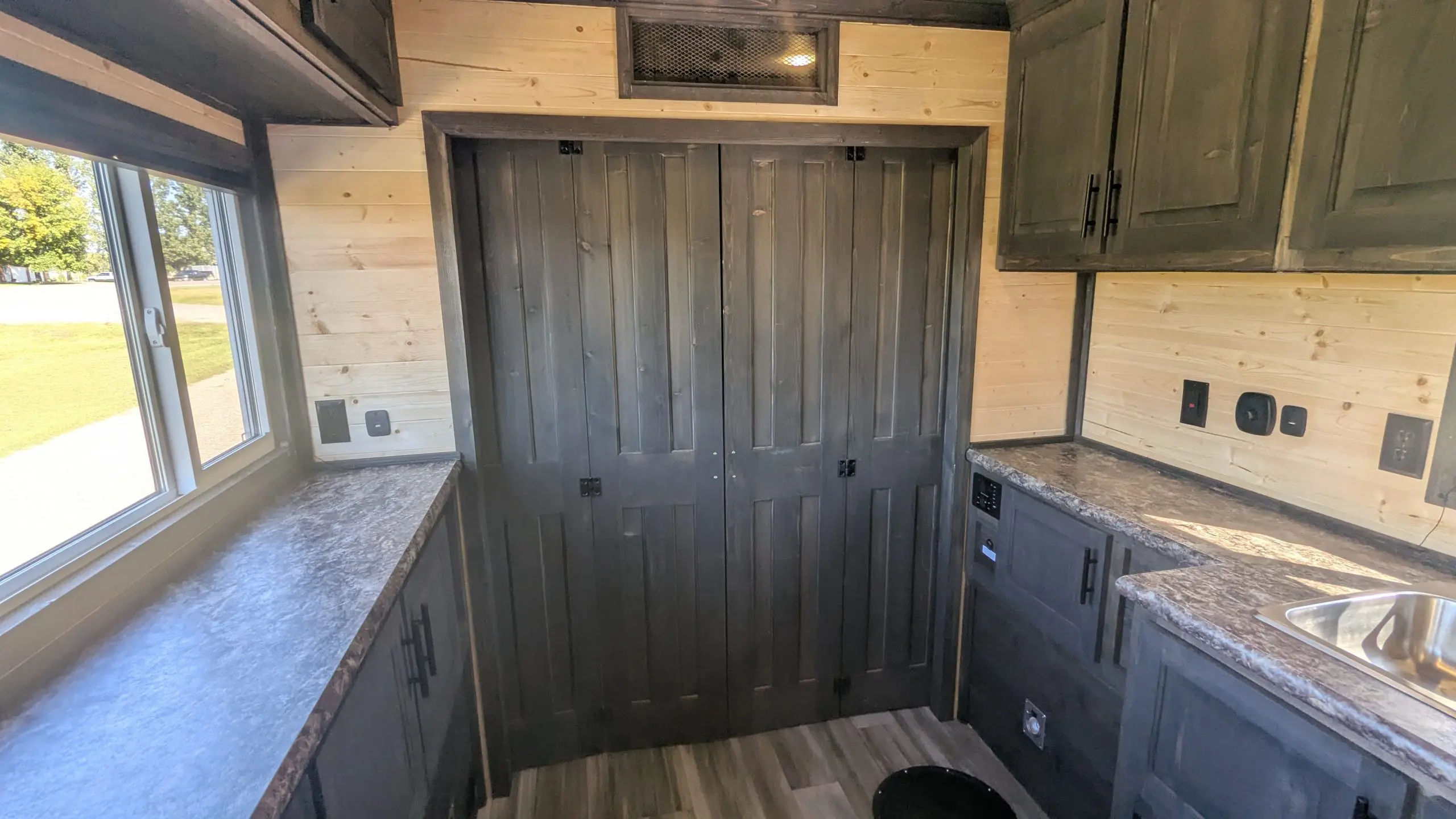2026 Ice Castle 8×31 Stub American Dream RV Edition