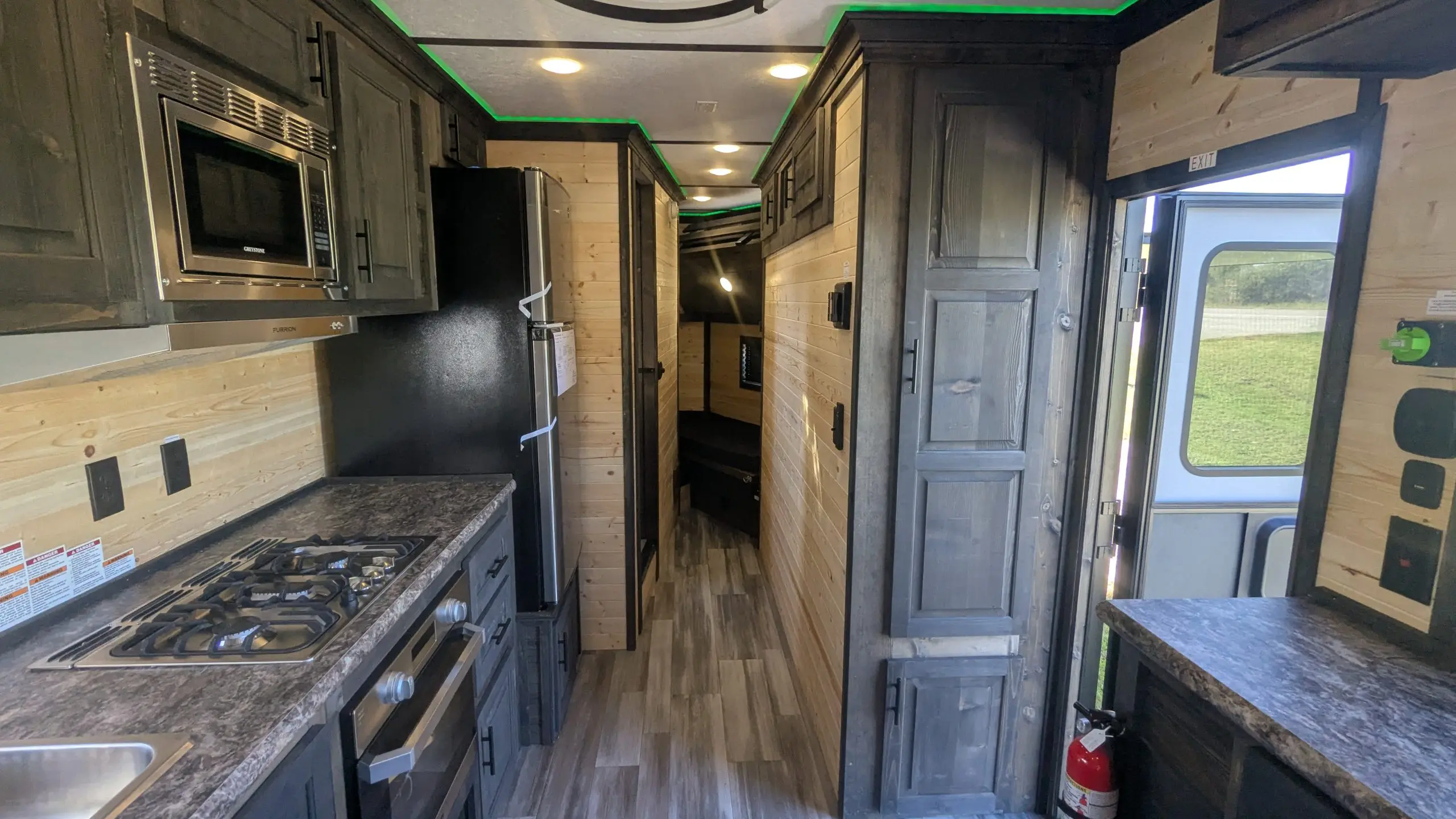 2026 Ice Castle 8×31 Stub American Dream RV Edition