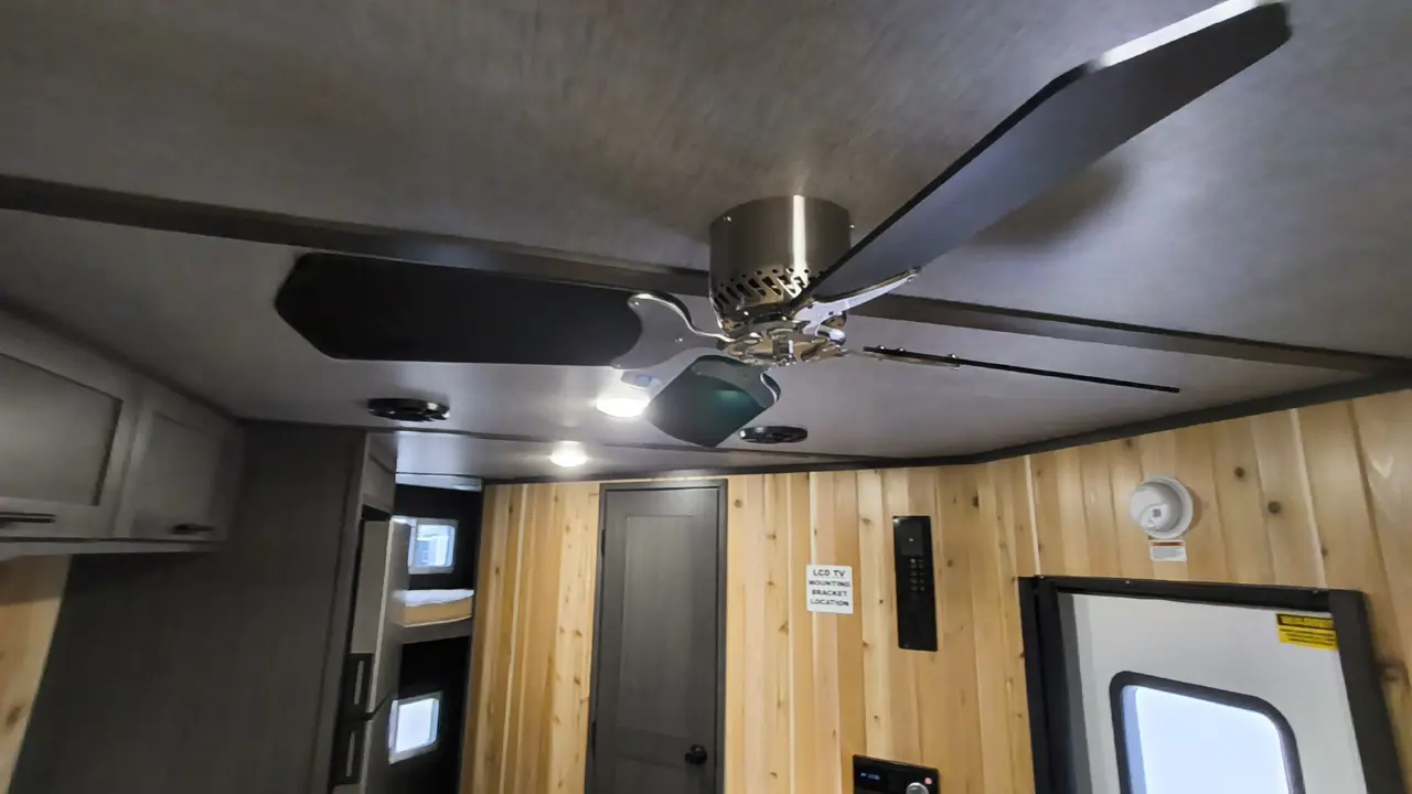 2026 Yetti Grand Escape GE821-DRKBF