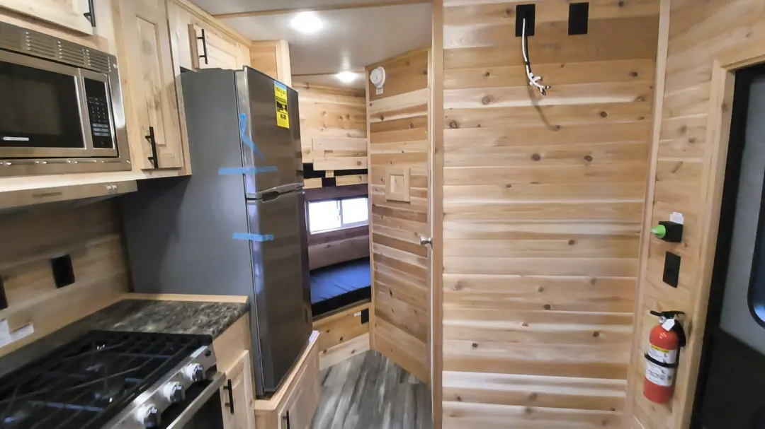 2027 Ice Castle 8x21V RV Extreme II