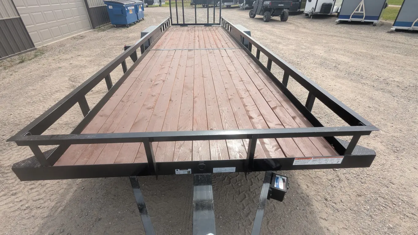 2026 PlayCraft 83″ x 26′ Trailer