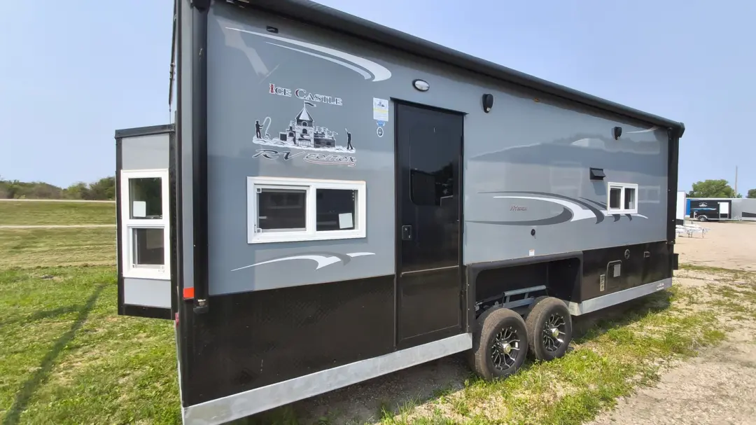 2026 Ice Castle 8 x 22′ RV Hybrid w Slide #CF26016