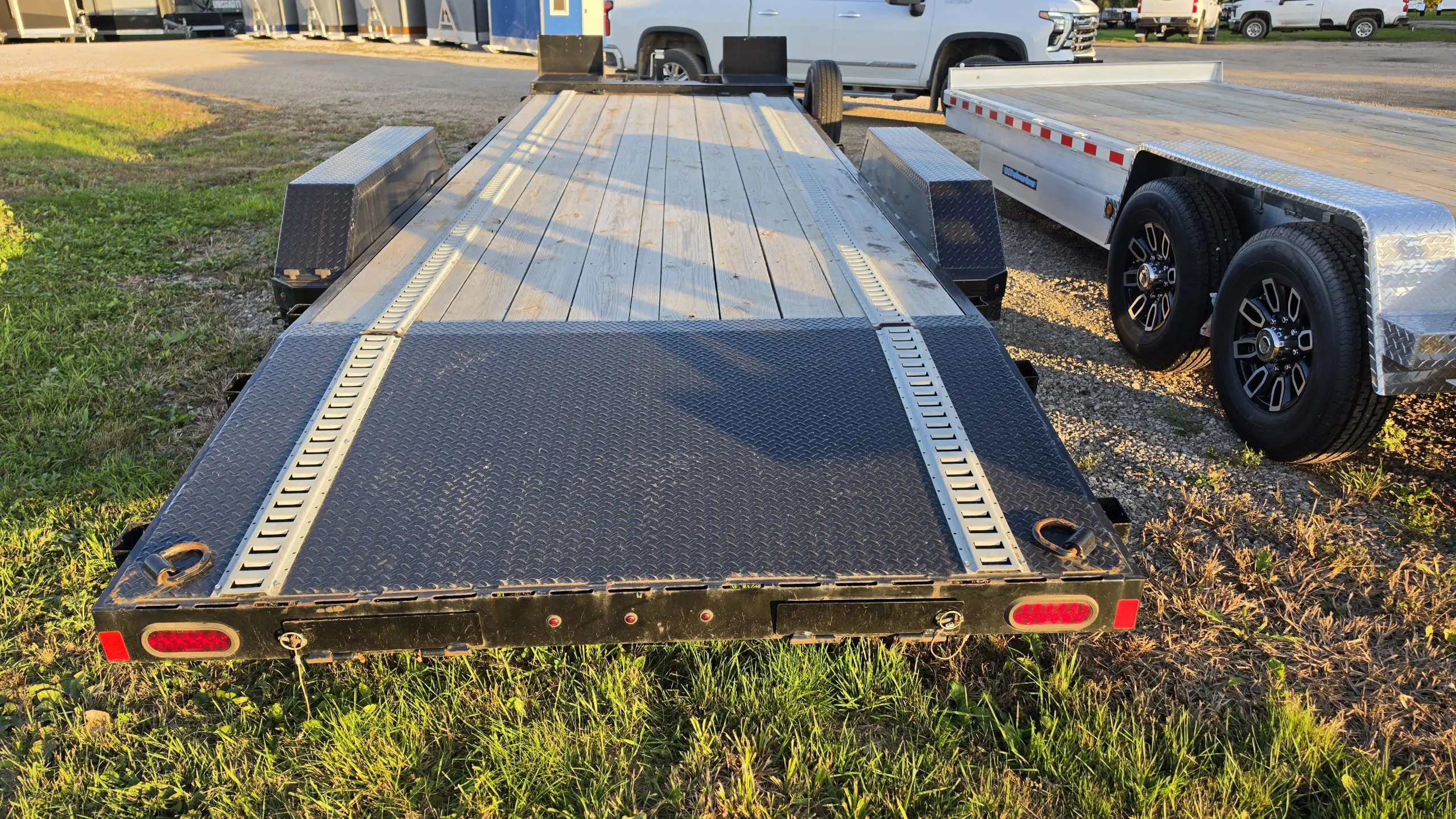 Used 2023 Midsota 20' Car Hauler Trailer #UT14023 - Image 2