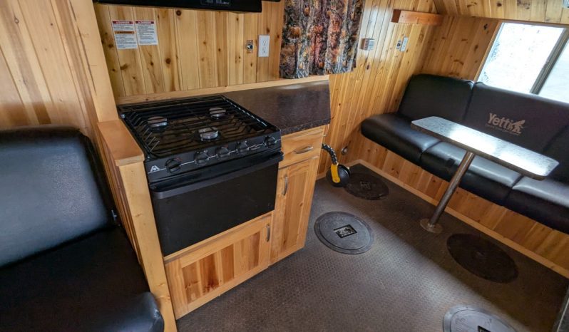 2015 Yetti 6.5′ x 16′ Outpost Fish House full