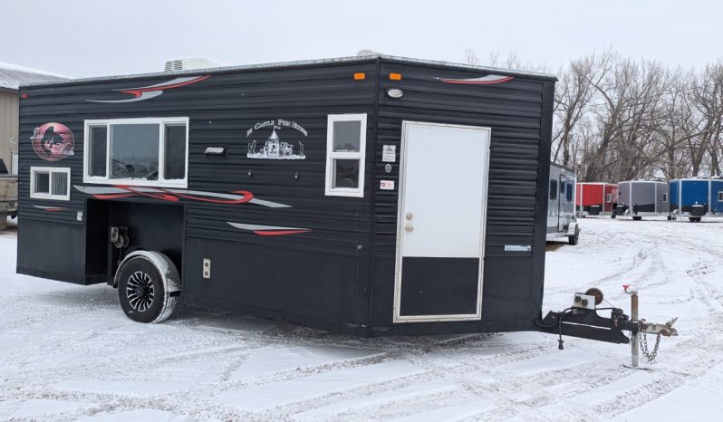 2018 Ice Castle Lake of the Woods 8 x 17 Toy Hauler Fish House full