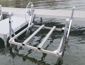 Beach King 1260 Vertical PWC Lift