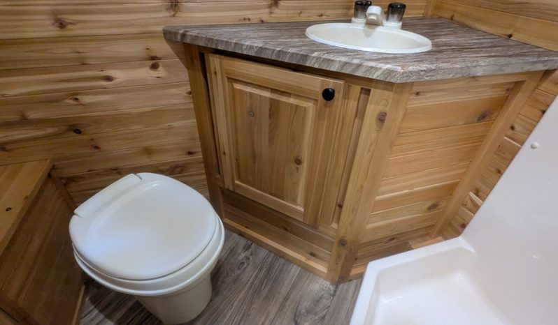 2019 Glacier Explorer RV 20 Fish House full