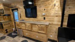 2019 Glacier Explorer RV 20 Fish House full