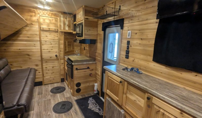2019 Glacier Explorer RV 20 Fish House full
