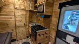 2019 Glacier Explorer RV 20 Fish House full