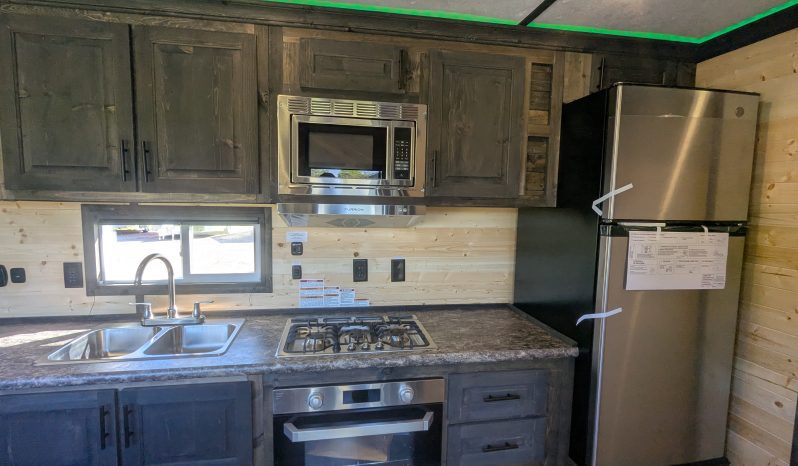 2026 Ice Castle 8×31 Stub American Dream RV Edition full