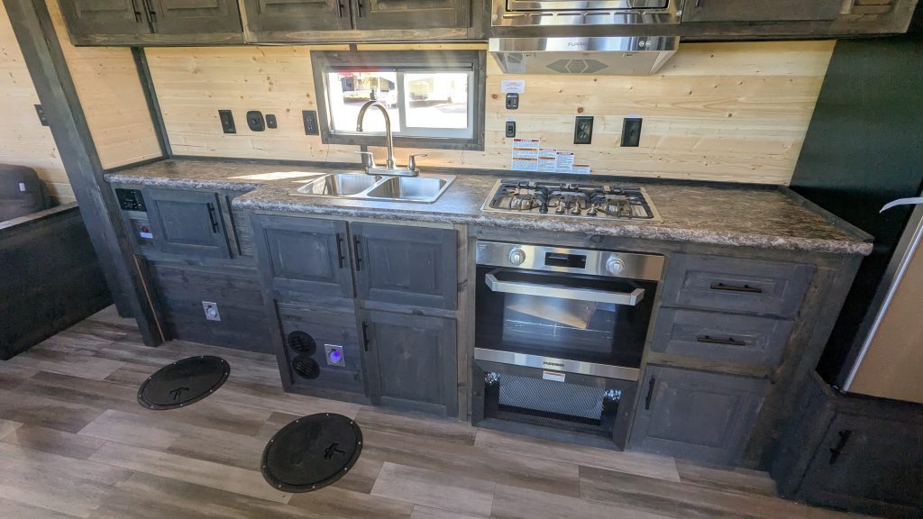 2026 8x31S American Dream CF26004 (12) 2026 8x31S American Dream