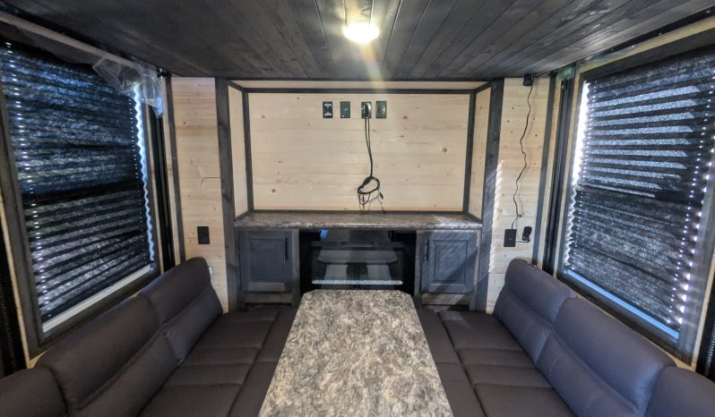2026 Ice Castle 8×31 Stub American Dream RV Edition full