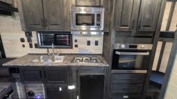 2026 Ice Castle 8×17 Outlander RV Edition full
