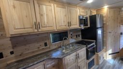 2026 Ice Castle 8×21 RV Extreme III full