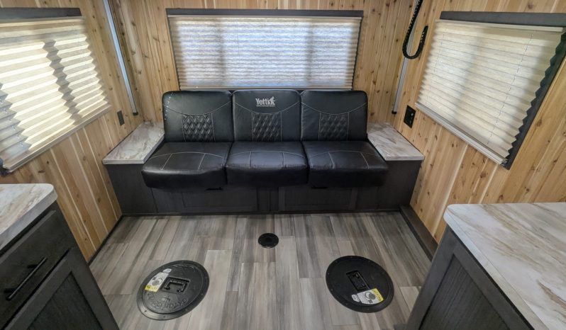 2026 Yetti Grand Escape GE821-DRKBF full