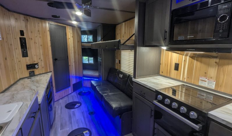 2026 Yetti Grand Escape GE824-DRKBF full