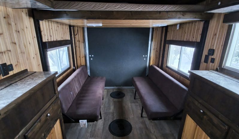 2019 Yetti 8×21 Toy Hauler Fish House Full RV full