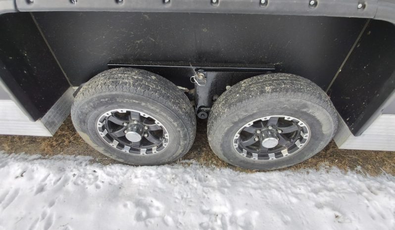 2019 Yetti 8×21 Toy Hauler Fish House Full RV full