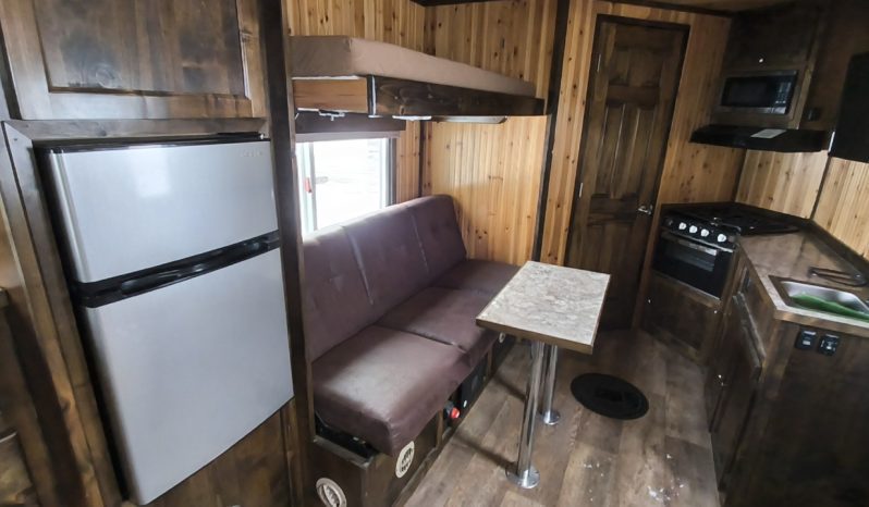 2019 Yetti 8×21 Toy Hauler Fish House Full RV full