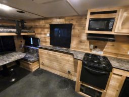 2025 Ice Castle 8x 17 Mille Lacs Vacation Series full