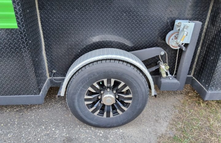 2025 Ice Castle 8x 17 Mille Lacs Vacation Series full