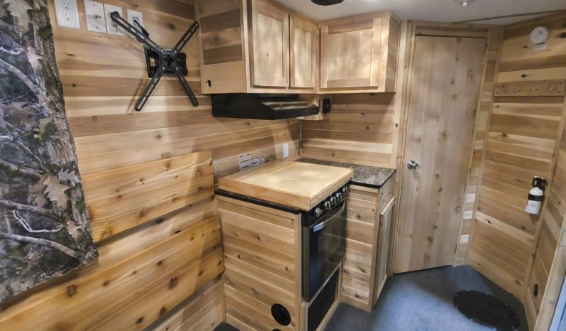 2022 Ice Castle 6.5×14 Stinger Fish House full