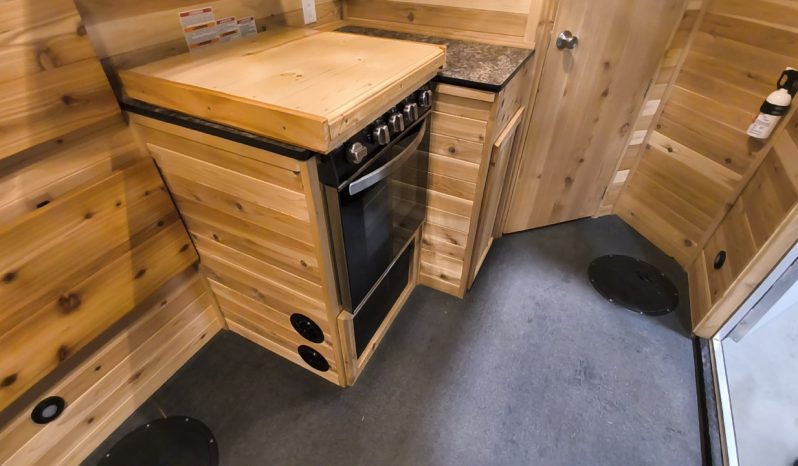 2022 Ice Castle 6.5×14 Stinger Fish House full