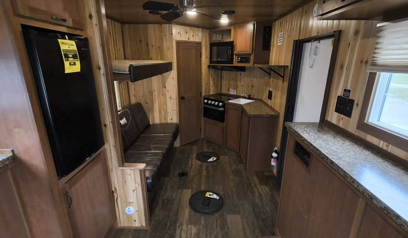 2022 Yetti Angler A816-PK full