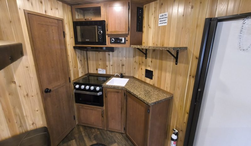 2022 Yetti Angler A816-PK full