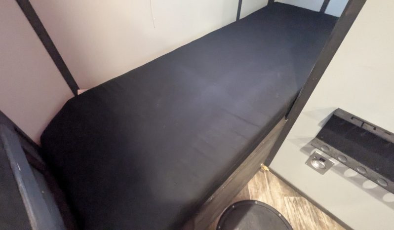 2025 Ice Castle 8x 17 Mille Lacs Vacation Series full