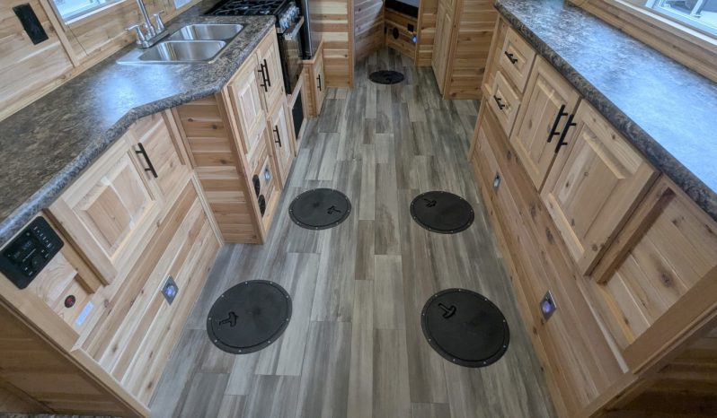 2026 Ice Castle 8x26S RV Extreme III full