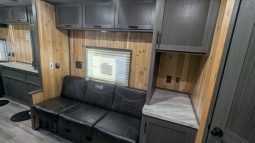 2026 Yetti Angler A821-PRK w/Summer Package full