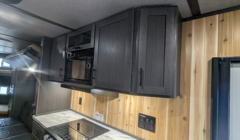 2026 Yetti Grand Escape GE824-DRKBF full