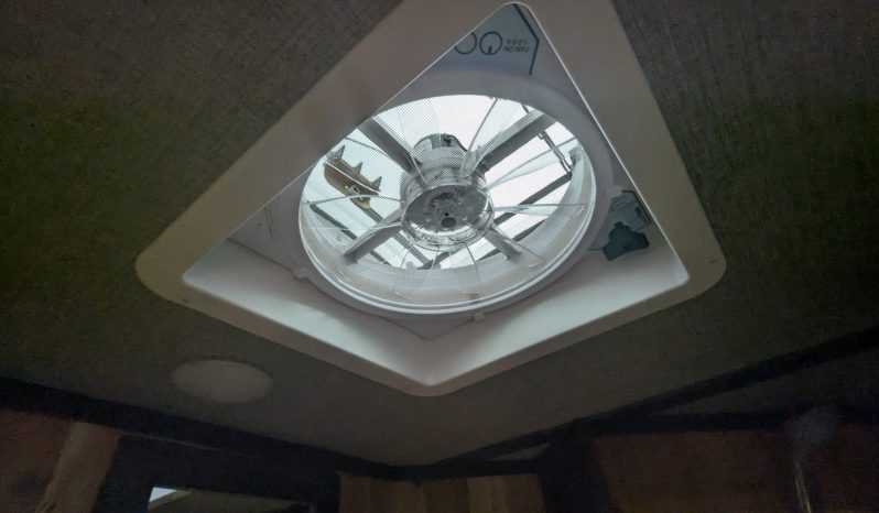 2026 Yetti Grand Escape GE824-DRKBF full