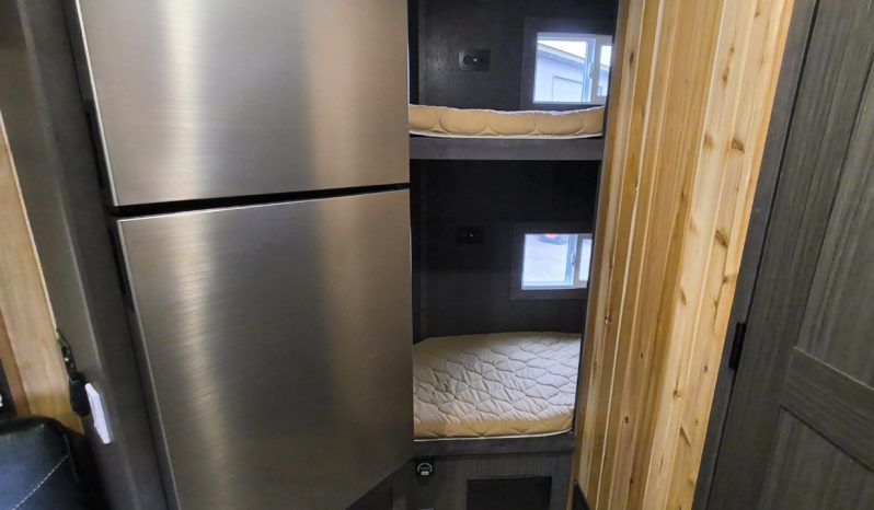 2026 Yetti Grand Escape GE821-DRKBF full