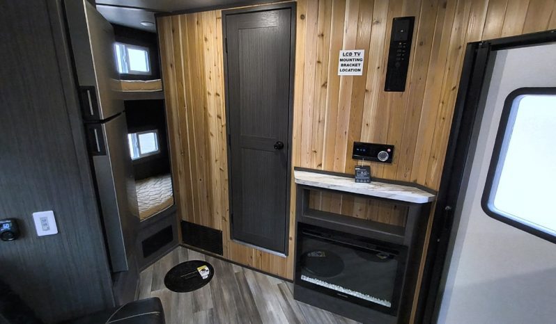 2026 Yetti Grand Escape GE821-DRKBF full