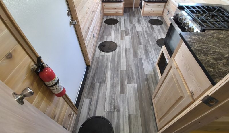 2026 Ice Castle 6.5×14 Stinger full