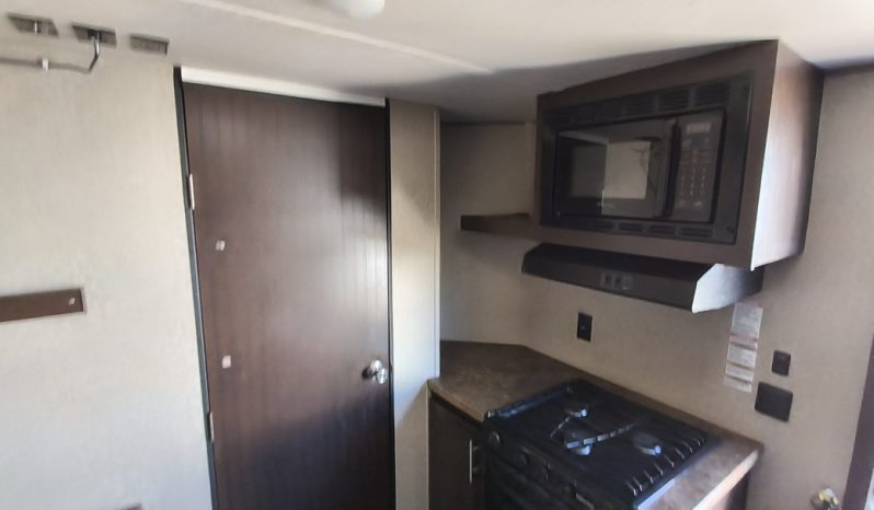 2016 Ice Cave 8 x 16 Fish House full