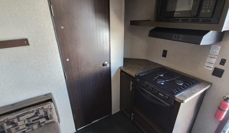 2016 Ice Cave 8 x 16 Fish House full