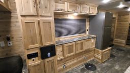 2024 Ice Castle Itasca ZR-28 RV Fish House full