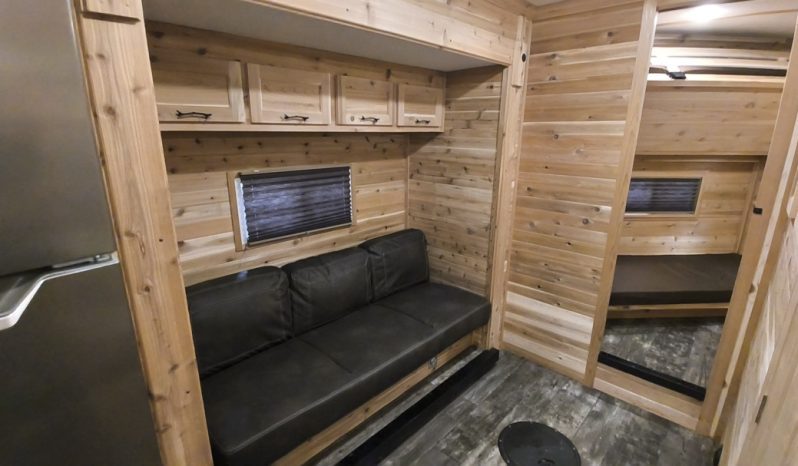 2024 Ice Castle Itasca ZR-28 RV Fish House full