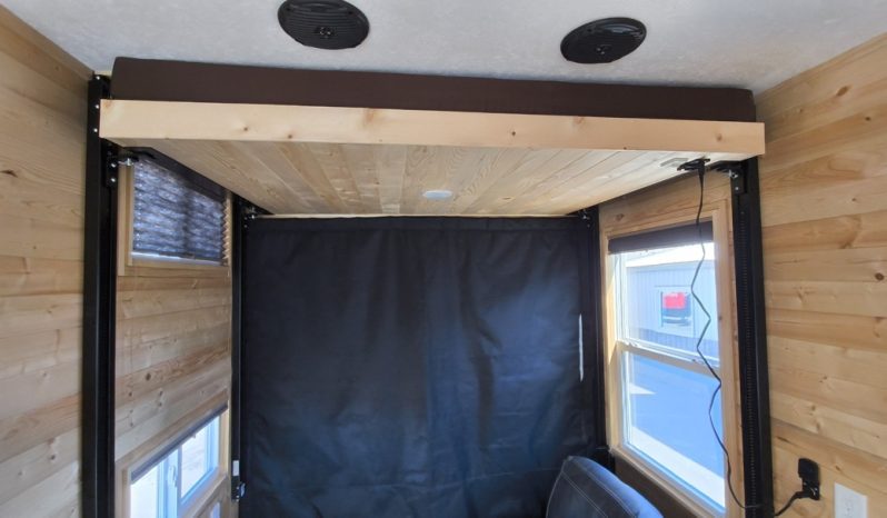 2025 Ice Castle 6.5×12 EZ Pitch- Hydraulic Toyhauler full