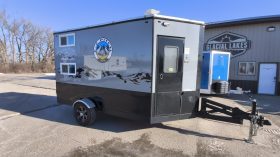 2025 Ice Castle 6.5×12 EZ Pitch- Hydraulic Toyhauler