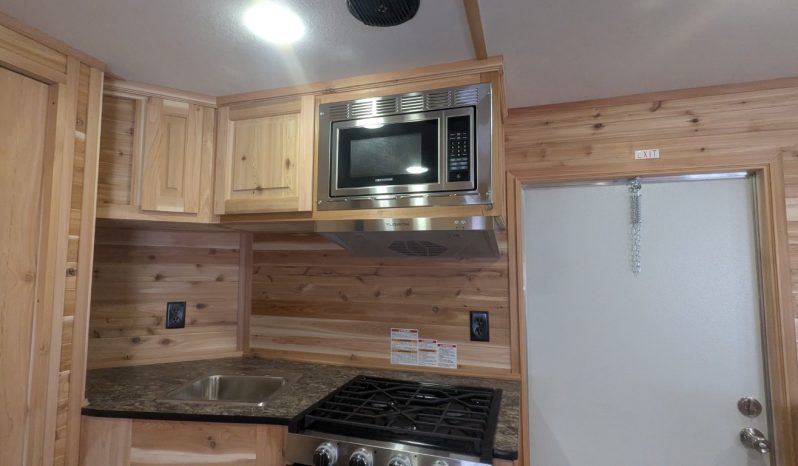 2026 Ice Castle 8x17V Mille Lacs full