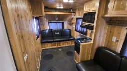 2016 Yetti Outpost 6.5′ x 16′ Fish House full