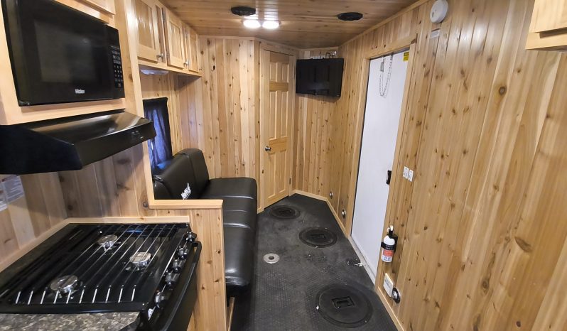 2016 Yetti Outpost 6.5′ x 16′ Fish House full