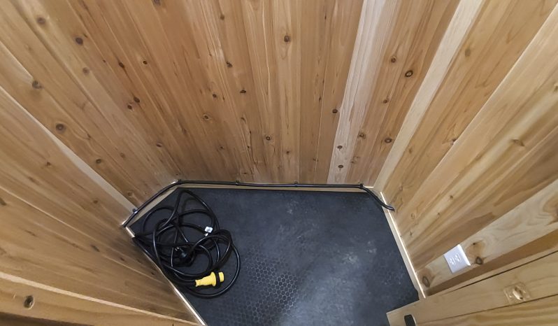 2016 Yetti Outpost 6.5′ x 16′ Fish House full