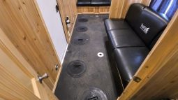 2016 Yetti Outpost 6.5′ x 16′ Fish House full